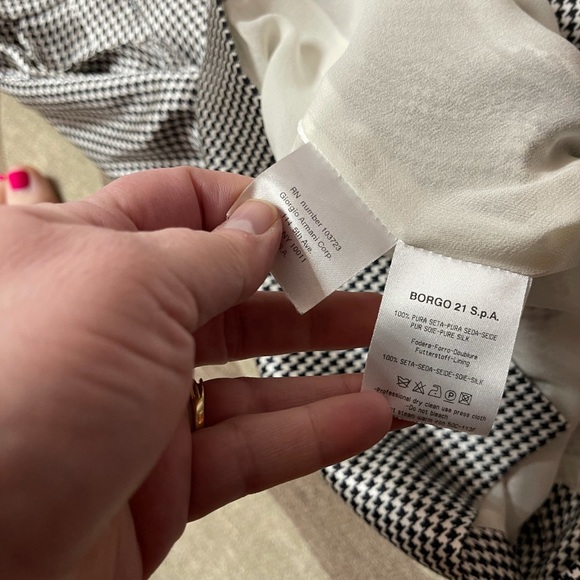 🍀Armani size 40 dress🍀 - Picture 5 of 6